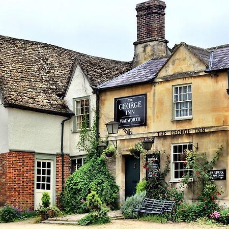 The George Inn - レイコック エクステリア 写真